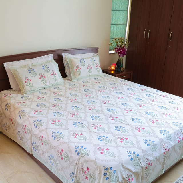 Jaal Print White and Blue