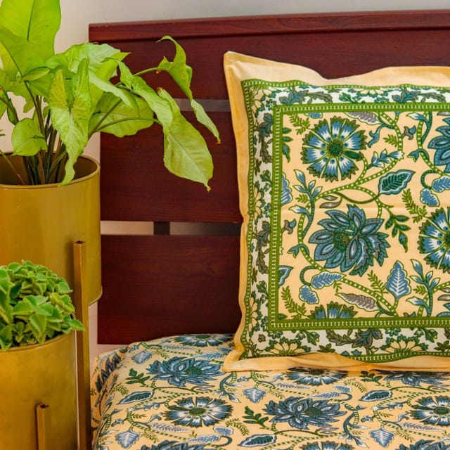 Guldaudi Floral Bedsheet