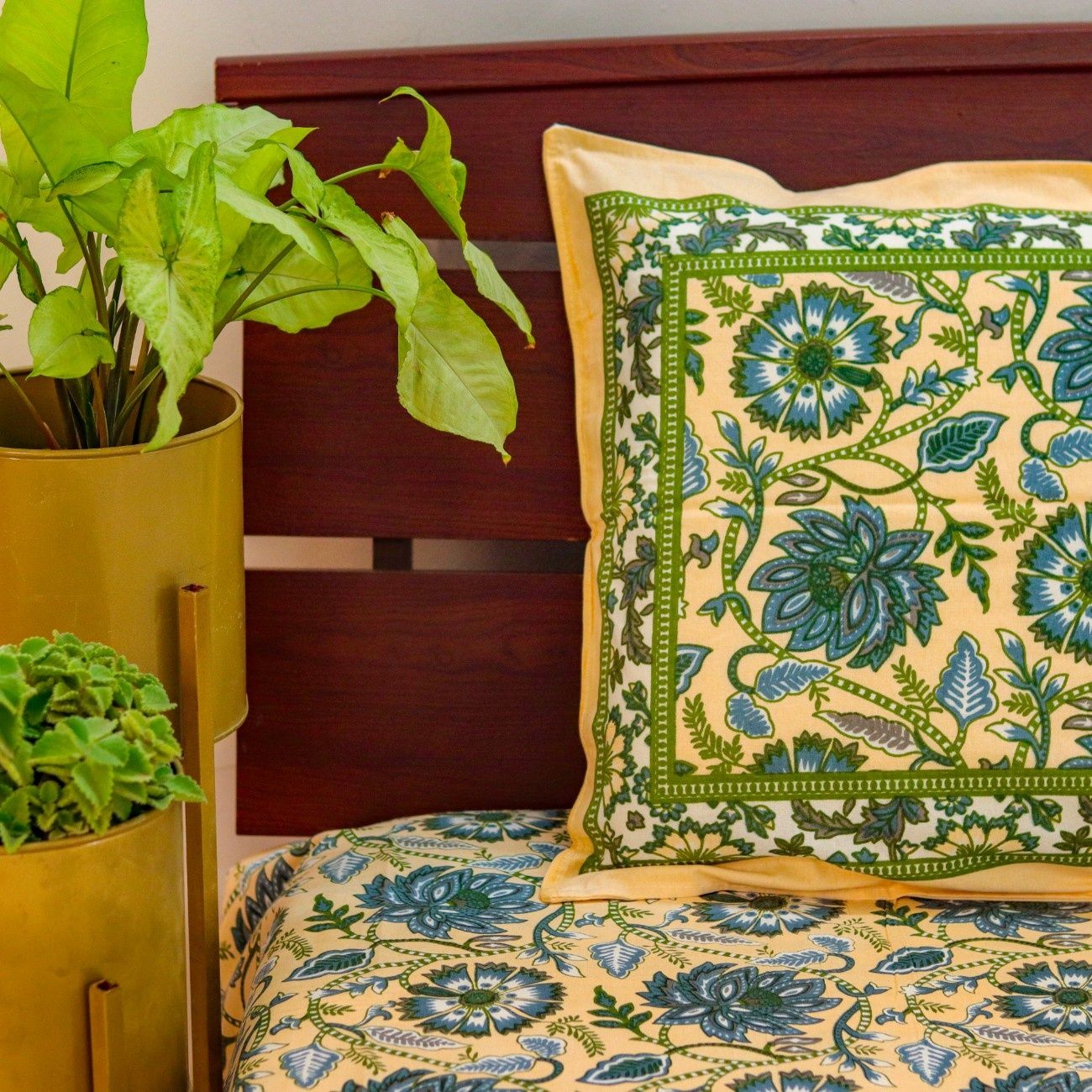 Guldaudi Floral Bedsheet