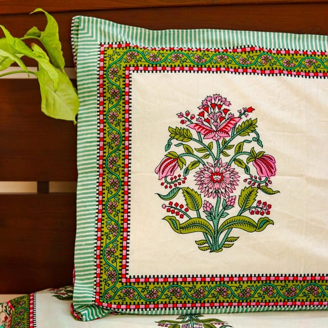 Flower Bunches Printed Bedsheet