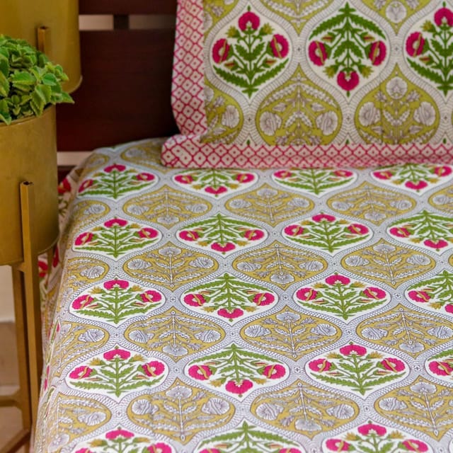 Garden Charm Bedsheet Garden Charm Bedsheet